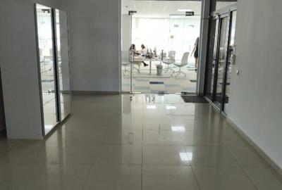 Spațiu comercial, de 135 mp, în Central