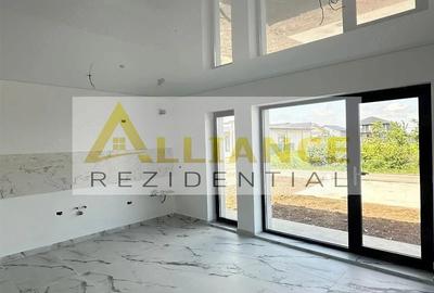 Casă cu Teren 220 Mp în Central