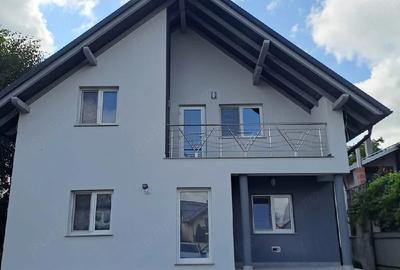 Casă cu Teren 500 Mp în Central