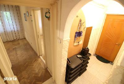 Apartament cu 3 camere în Micro 38 - 3