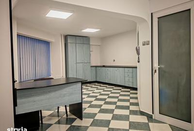 Spațiu comercial, de 38 mp, în Nerva Traian - 9