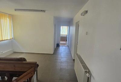 Spațiu comercial, de 380 mp, în Blejoi - 2