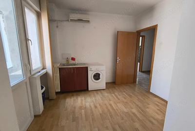 Apartament cu 4 camere semidecomandat în Romană - 16