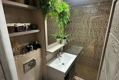 Apartament cu 4 camere decomandat în Central - 7