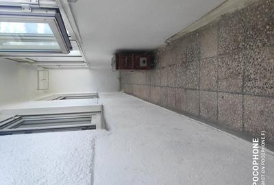 Apartament cu 3 camere decomandat în Moșilor