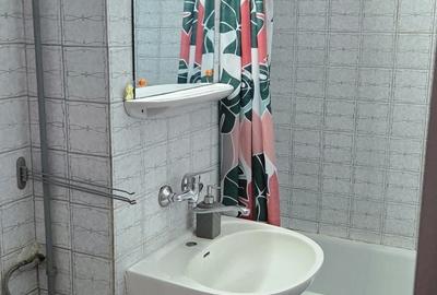 Apartament cu 3 camere decomandat în 7 Noiembrie - 4