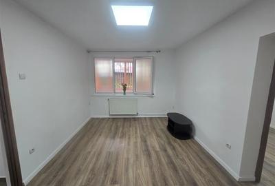 Apartament cu 2 camere semidecomandat, mobilat în Ultracentral