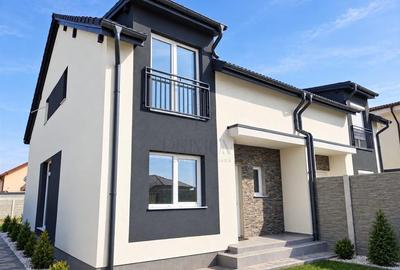 Duplex cu 4 camere cu Canalizare în Urseni