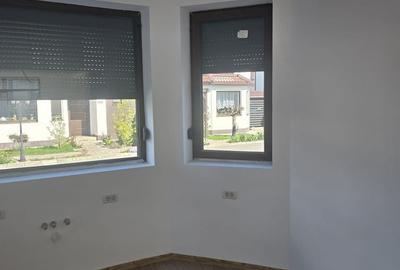 Casă cu 4 camere cu Teren 220 Mp în Corbeanca - 2