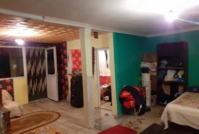 Casă cu 3 camere cu Teren 564 Mp în Frumușani