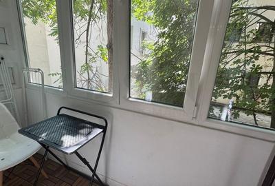 Apartament cu 2 camere decomandat în Romană