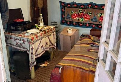 Casă cu 4 camere cu Teren 1688 Mp în Central