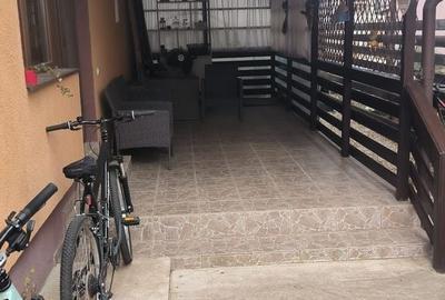 Casă cu 4 camere în Bâcu
