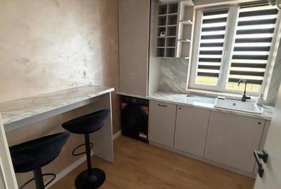 Apartament cu 2 camere semidecomandat în Tunari