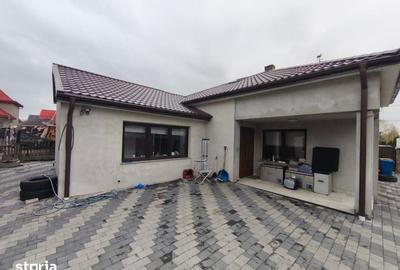 Casă cu 5 camere cu Teren 500 Mp în Central