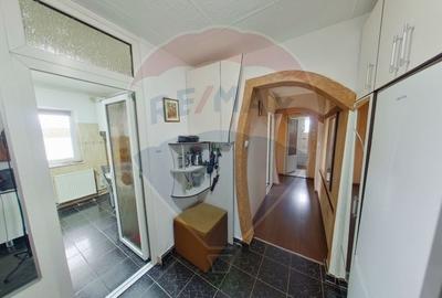Apartament cu 3 camere decomandat, mobilat în Central - 7