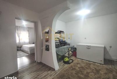 Casă cu 5 camere cu Teren 287 Mp în Central - 6