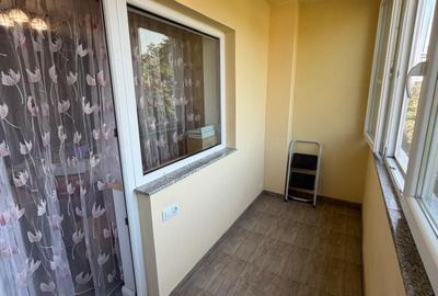 Apartament cu 3 camere decomandat în Împăratul Traian
