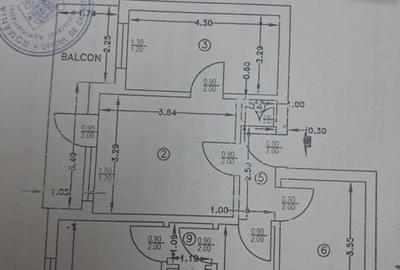 Apartament cu 4 camere semidecomandat în Central - 1