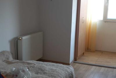 Apartament cu 4 camere decomandat în Central - 2