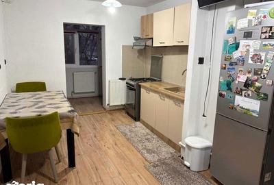 Apartament cu 3 camere în Cosâmbești - 7