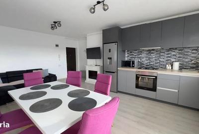 Apartament cu 3 camere semidecomandat, mobilat în Florești