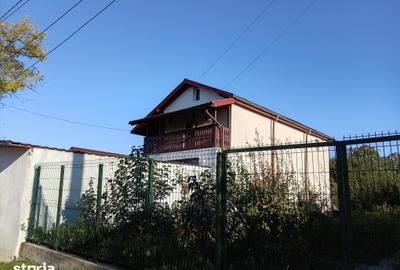 Casă cu 5 camere cu Teren 300 Mp în Nord