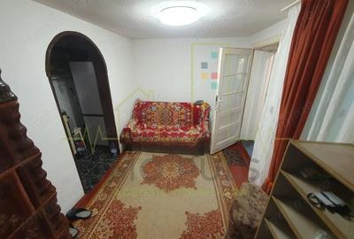 Casă cu 2 camere cu Teren 421 Mp în Plopi - 1