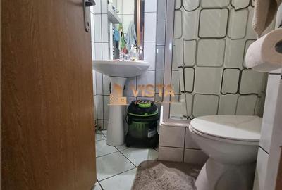 Apartament cu 4 camere decomandat în Triaj - 1