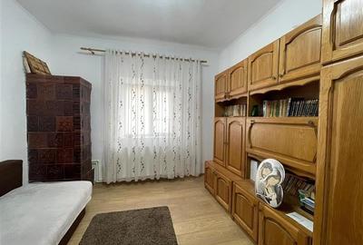 Casă individuală cu 2 camere cu Canalizare în Central - 3