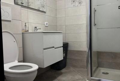Apartament cu 3 camere semidecomandat în Central - 2