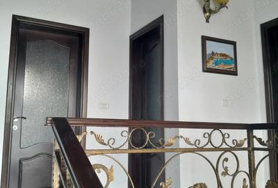 Casă cu 5 camere cu Teren 209 Mp în Central - 6