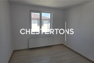 Casă cu 5 camere cu Teren 250 Mp în Clinceni