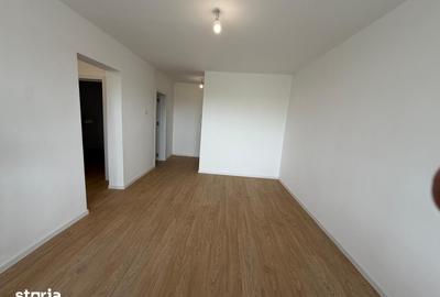 Apartament cu 2 camere decomandat în Titan