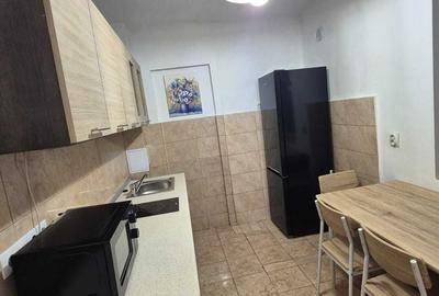 Apartament cu 2 camere decomandat în Decebal