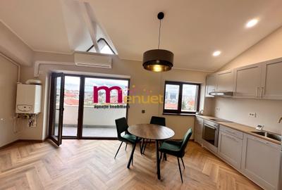 Apartament cu 2 camere decomandat în Central