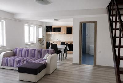 Apartament cu 3 camere semidecomandat în Berceni - 2