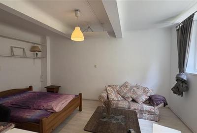 Apartament cu 2 camere semidecomandat, mobilat în Central - 1