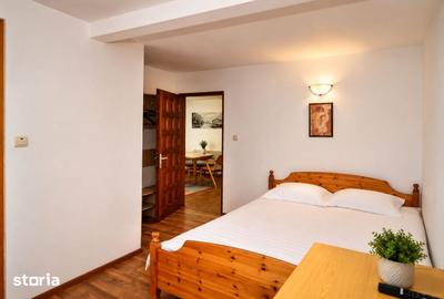 Casă cu 7 camere cu Teren 1000 Mp în Central - 5