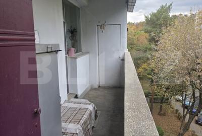 Apartament cu 3 camere semidecomandat, mobilat în Tudor