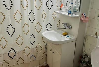 Apartament cu 2 camere decomandat în Cotu - 2