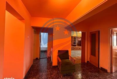 Apartament cu 3 camere decomandat în Albești