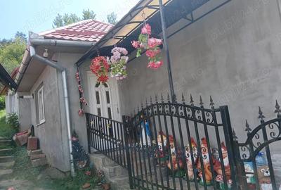 Casă cu Teren 40 Mp în Central
