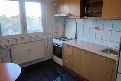Apartament cu 3 camere în Tei - 2
