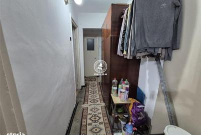 Apartament cu 3 camere semidecomandat în Limanu - 4