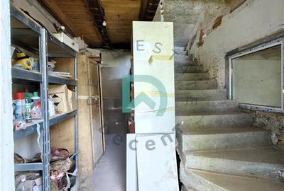 Casă individuală cu 12 camere cu Canalizare în Ultracentral - 19