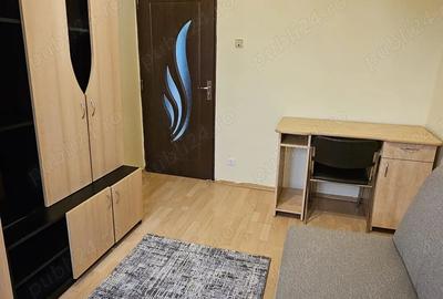 Apartament cu 3 camere decomandat în Lunei