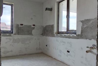 Casă cu 4 camere cu Teren 508 Mp în Ulmi - 6