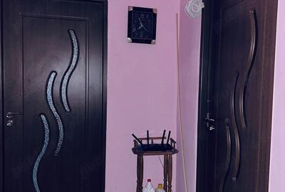 Apartament cu 3 camere semidecomandat în Central - 2