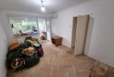 Apartament cu 3 camere semidecomandat în Tomis I - 2